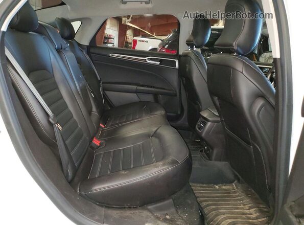 3FA6P0PU5GR131844 2016 FORD FUSION White Вид задніх сидінь