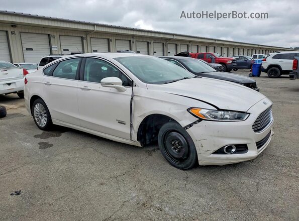 3FA6P0PU7GR300455 2016 FORD FUSION Белый Передняя правая четверть