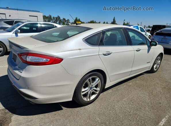 3FA6P0RU7GR203866 2016 FORD FUSION White Задня права чверть