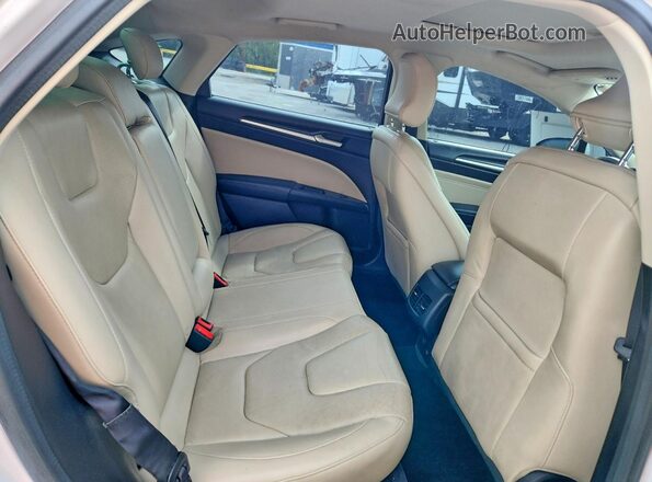 3FA6P0RUXHR264307 2017 FORD FUSION White Rear seats view