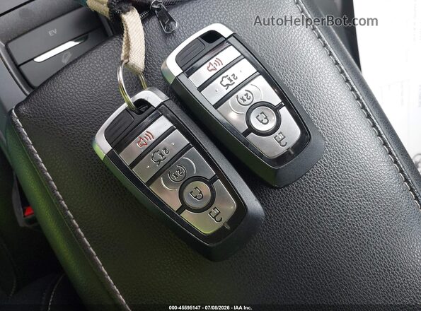 3FA6P0SU4LR245075 2020 FORD FUSION Белый Вид панели приборов