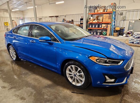 3FA6P0SU7LR126887 2020 FORD FUSION Blue Front right