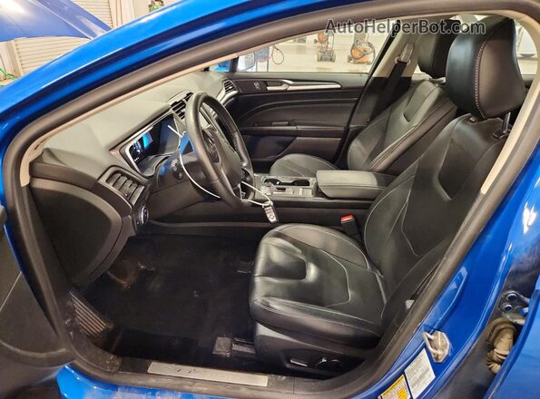 3FA6P0SU7LR126887 2020 FORD FUSION Blue Front interior view