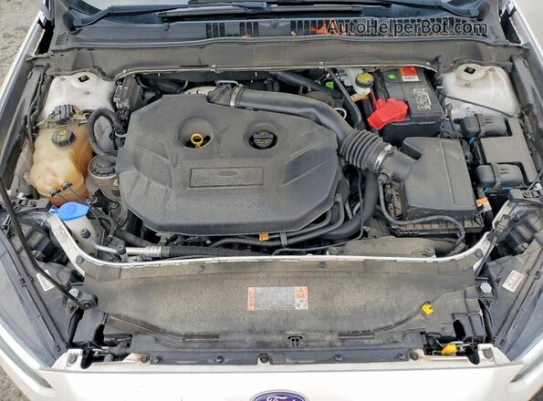 3FA6P0T92GR336068 2016 FORD FUSION White Vista interior trasera