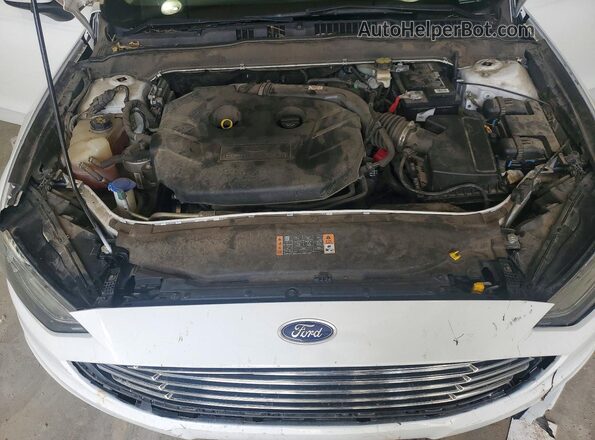 3FA6P0T95HR260072 2017 FORD FUSION White Սալոնի հետևի տեսք