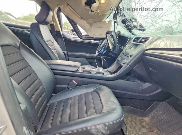 3FA6P0T96HR171918 2017 FORD FUSION Silver Vista interior delantera