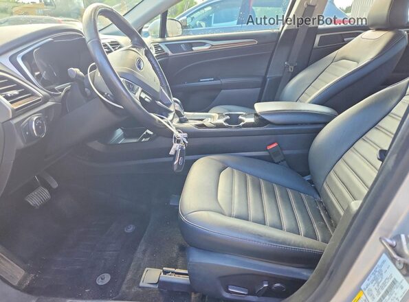 3FA6P0T97GR107773 2016 FORD FUSION Silver Вид салону спереду