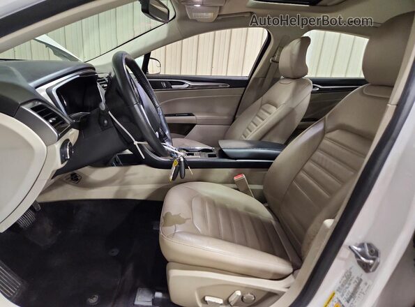 3FA6P0T98HR174254 2017 FORD FUSION White Front interior view