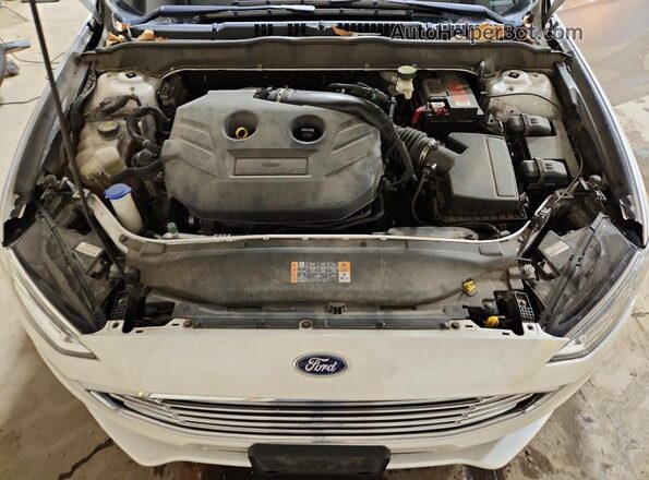 3FA6P0T98HR174254 2017 FORD FUSION White Rear interior view
