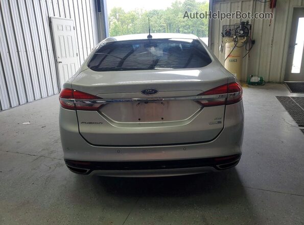 3FA6P0T98HR298038 2017 FORD FUSION Серебряный Вид сзади