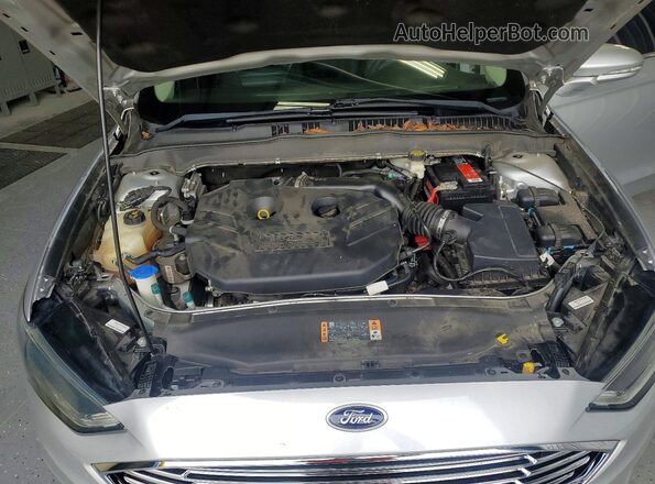 3FA6P0T98HR298038 2017 FORD FUSION Серебряный Вид задней части салона