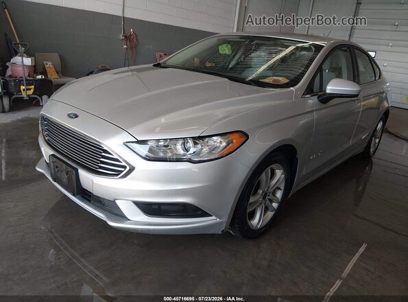 3FA6P0UU1JR122313 2018 FORD FUSION HYBRID Silver Przód lewy