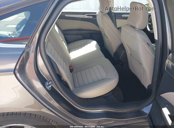 3FA6P0UU1JR273667 2018 FORD FUSION HYBRID Cream Widok naklejki z numerem VIN
