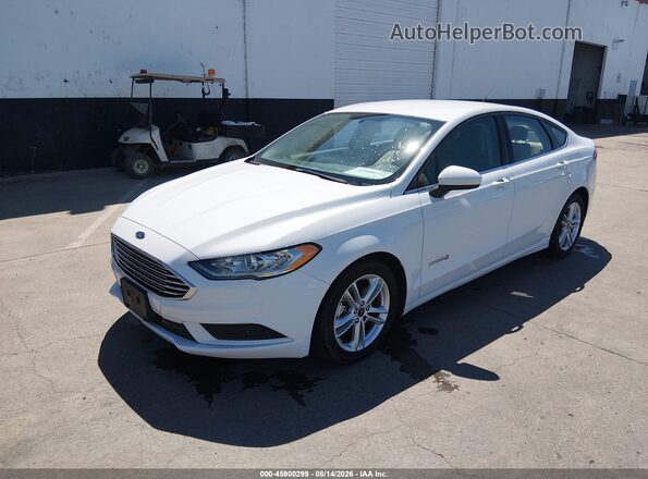 3FA6P0UU2JR100630 2018 FORD FUSION HYBRID Белый Передняя левая четверть
