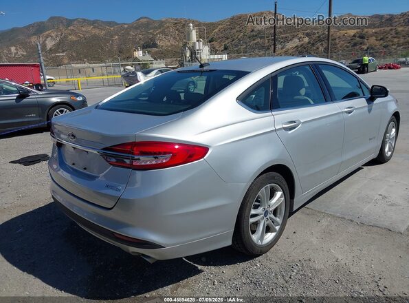 3FA6P0UU2JR100689 2018 FORD FUSION HYBRID Серебряный Задняя правая четверть