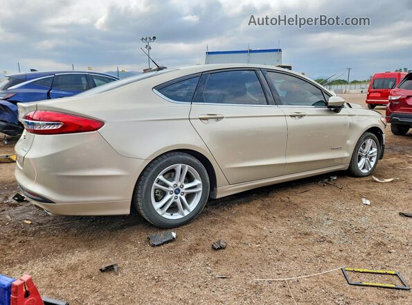 3FA6P0UU2JR100790 2018 FORD FUSION Gold Задня права чверть