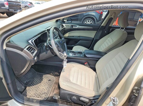 3FA6P0UU2JR100790 2018 FORD FUSION Gold Вид салону спереду