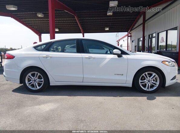 3FA6P0UU2JR254545 2018 FORD FUSION HYBRID White Widok wnętrza z tyłu