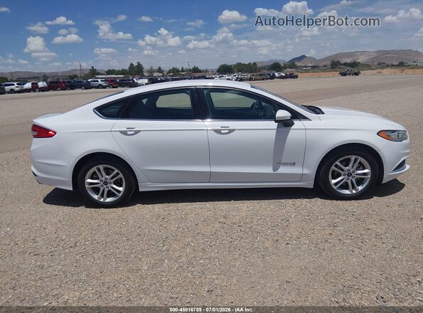 3FA6P0UU2JR278991 2018 FORD FUSION HYBRID White Вид задньої частини салону