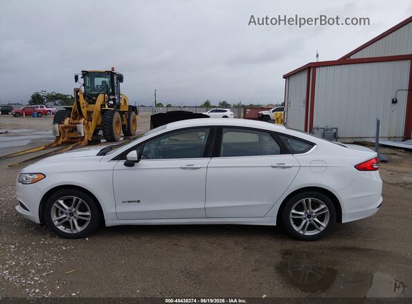 3FA6P0UU3JR273606 2018 FORD FUSION HYBRID White Widok wnętrza 360 stopni