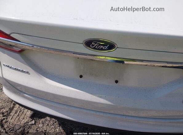 3FA6P0UU4JR254403 2018 FORD FUSION HYBRID Белый Вид щитка приборов