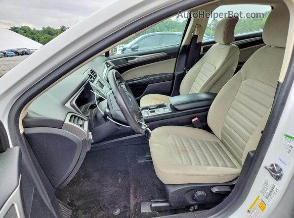 3FA6P0UU4JR271394 2018 FORD FUSION White Вид салону спереду