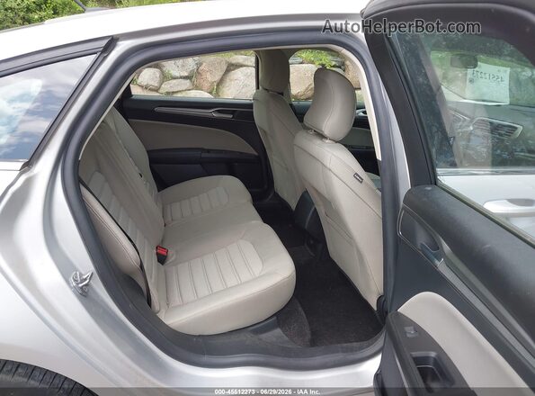 3FA6P0UU4JR271640 2018 FORD FUSION HYBRID Silver Widok naklejki z numerem VIN