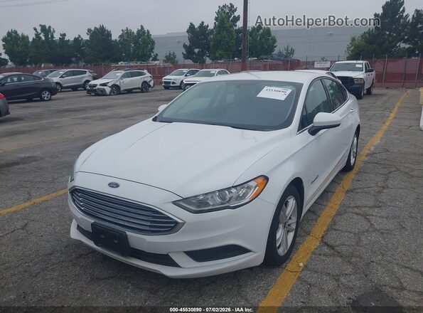 3FA6P0UU4JR273713 2018 FORD FUSION HYBRID Белый Вид спереди