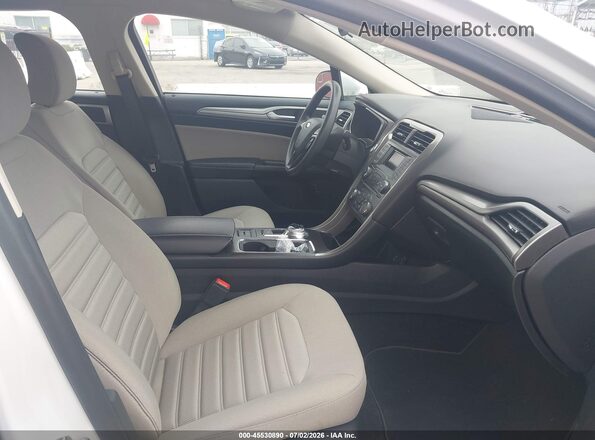 3FA6P0UU4JR273713 2018 FORD FUSION HYBRID Белый Вид салона спереди