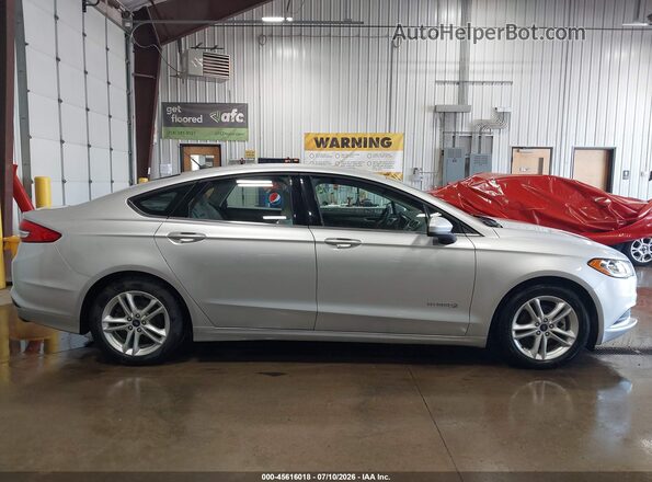 3FA6P0UU5JR243555 2018 FORD FUSION HYBRID Silver Widok zestawu wskaźników