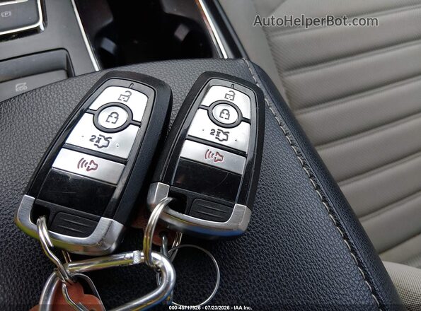 3FA6P0UU7JR122591 2018 FORD FUSION HYBRID Silver Widok deski rozdzielczej