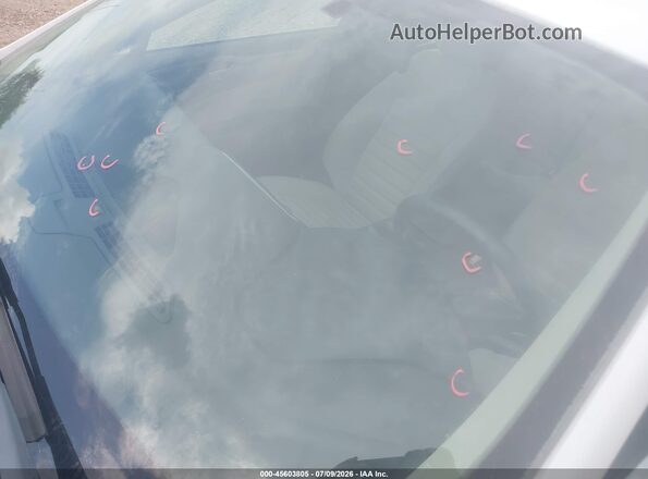3FA6P0UU7JR235957 2018 FORD FUSION HYBRID White Front view