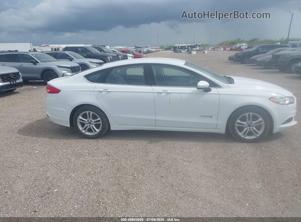 3FA6P0UU7JR235957 2018 FORD FUSION HYBRID White Rear interior view