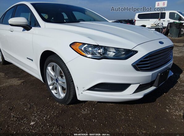 3FA6P0UU7JR254329 2018 FORD FUSION HYBRID Белый Вид спереди