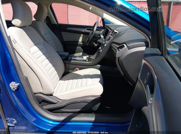 3FA6P0UU7JR261622 2018 FORD FUSION HYBRID Blue Front interior view