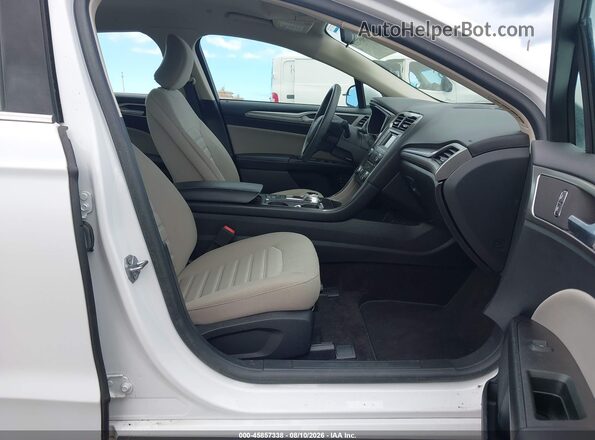 3FA6P0UU7JR273754 2018 FORD FUSION HYBRID Белый Вид салона спереди
