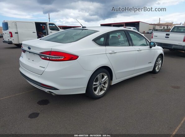 3FA6P0UU7JR273754 2018 FORD FUSION HYBRID Белый Задняя правая четверть
