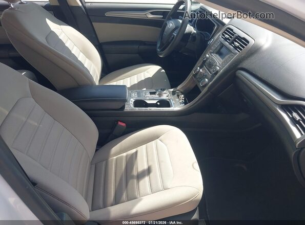 3FA6P0UU7JR281983 2018 FORD FUSION HYBRID White Front interior view