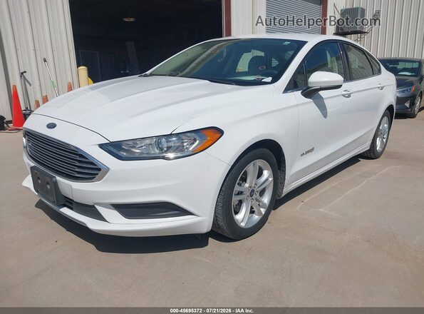3FA6P0UU7JR281983 2018 FORD FUSION HYBRID White Front left