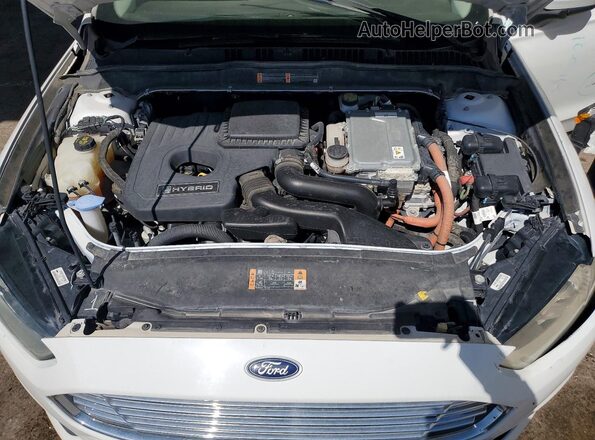 3FA6P0UU8GR404618 2016 FORD FUSION White Вид задньої частини салону