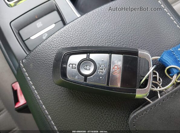 3FA6P0UU8JR100888 2018 FORD FUSION HYBRID Gold Vista del salpicadero