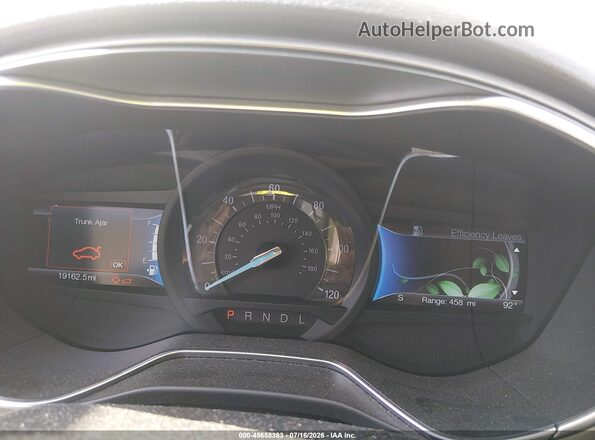 3FA6P0UU8JR279045 2018 FORD FUSION HYBRID Серебряный Вид задних сидений