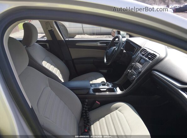 3FA6P0UU8JR279045 2018 FORD FUSION HYBRID Серебряный Вид салона спереди