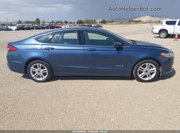 3FA6P0UU8JR279126 2018 FORD FUSION HYBRID Blue Rear interior view