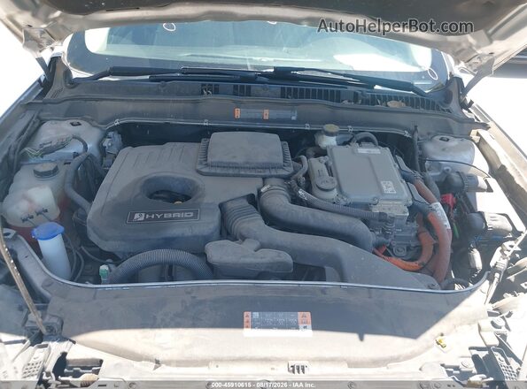 3FA6P0UU9JR100575 2018 FORD FUSION HYBRID Silver Rear view