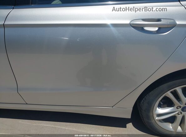 3FA6P0UU9JR100575 2018 FORD FUSION HYBRID Silver 360 interior view