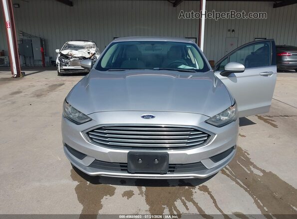 3FA6P0UU9JR235720 2018 FORD FUSION HYBRID Silver Vista frontal