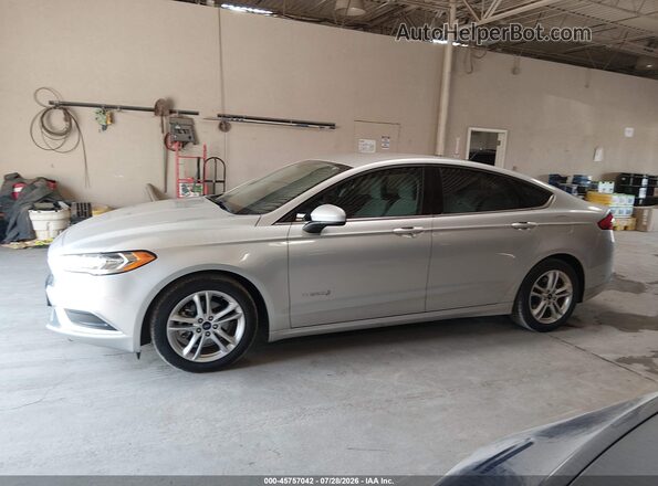 3FA6P0UUXJR212740 2018 FORD FUSION HYBRID Silver 