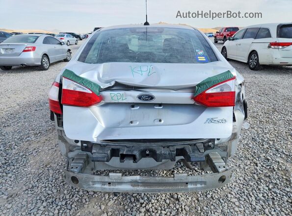 3FADP4AJ1HM117452 2017 FORD FIESTA Silver Вид ззаду