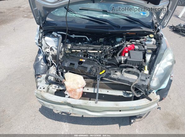 3FADP4AJ2HM137239 2017 FORD FIESTA Silver Вид спереду